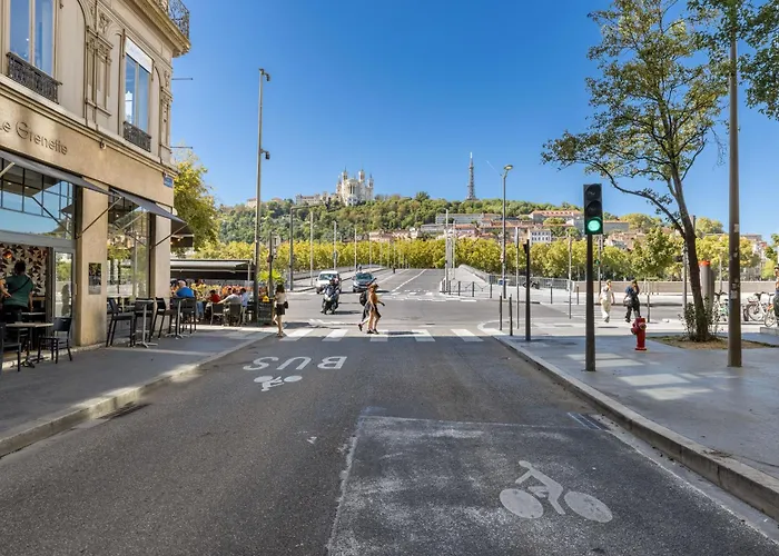 Bngo I Le Spacieux Hypercentre I 8p, 4ch, 2sdb Daire Lyon